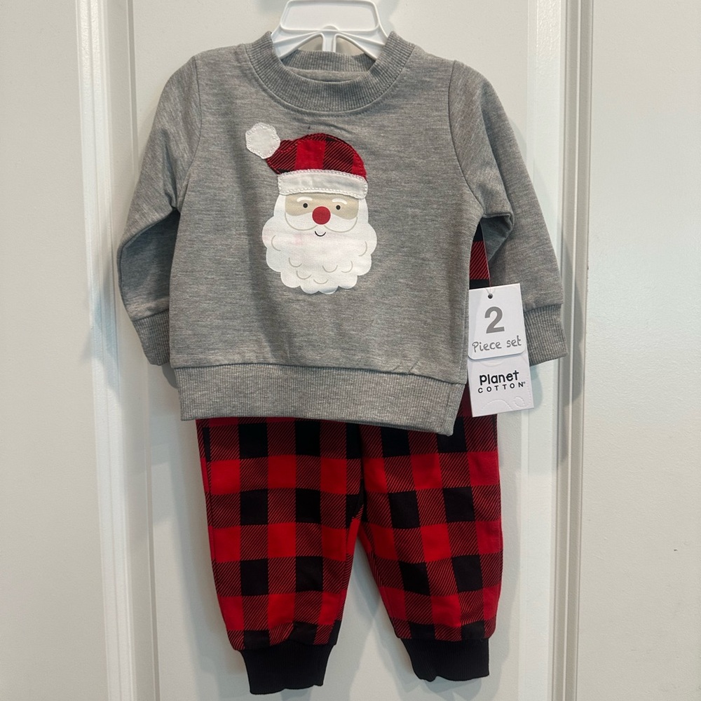 Santa Sweatshirt and Plaid Pants Set. Infant size 6 month